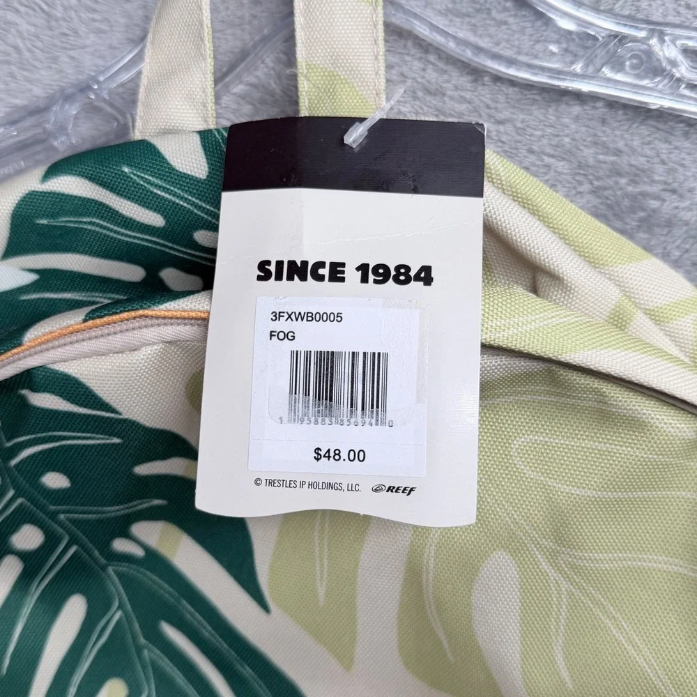 Reef Pierside Backpack Fog Palm Unisex‎ OS Tropical Floral Monstera Leaf Print